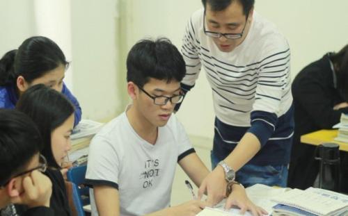 疫情期间云端家教，温情教学与学生成长故事
