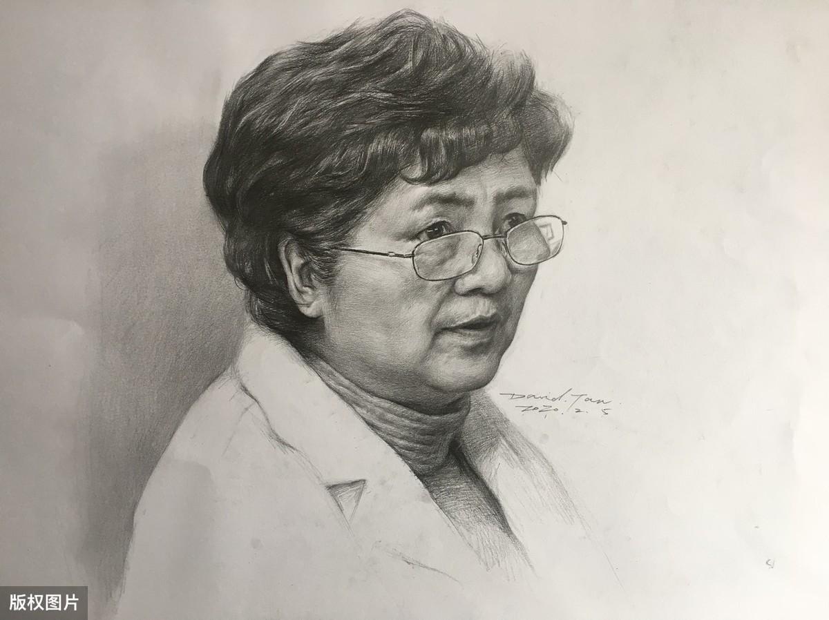 李兰娟，抗疫英雄的无畏身影展现坚定信念与担当