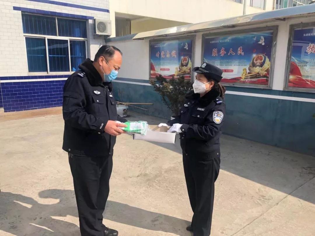 疫情中的英雄身影，上海英雄事迹与人物故事盘点