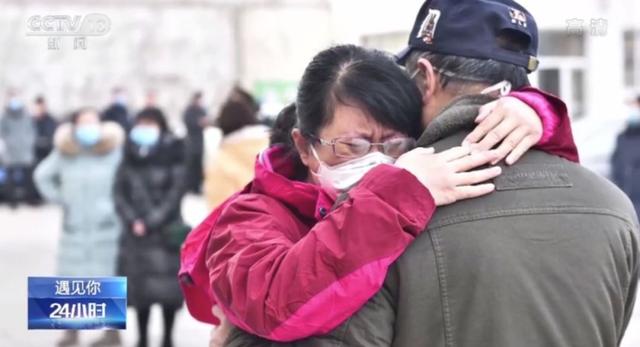 疫情期间平凡人的温情瞬间，感人故事回顾