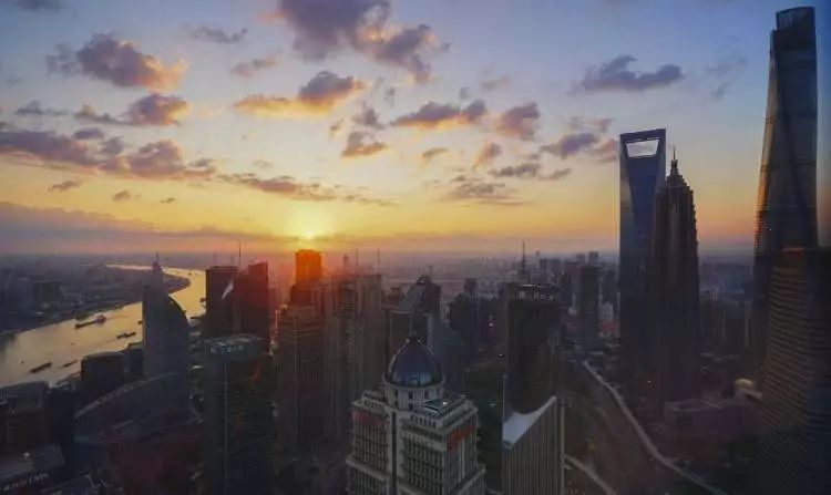 上海解封时刻，曙光重现的希望之光