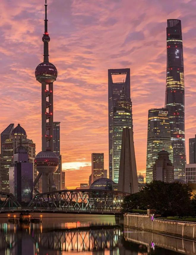上海解封时刻，曙光重现的希望之光