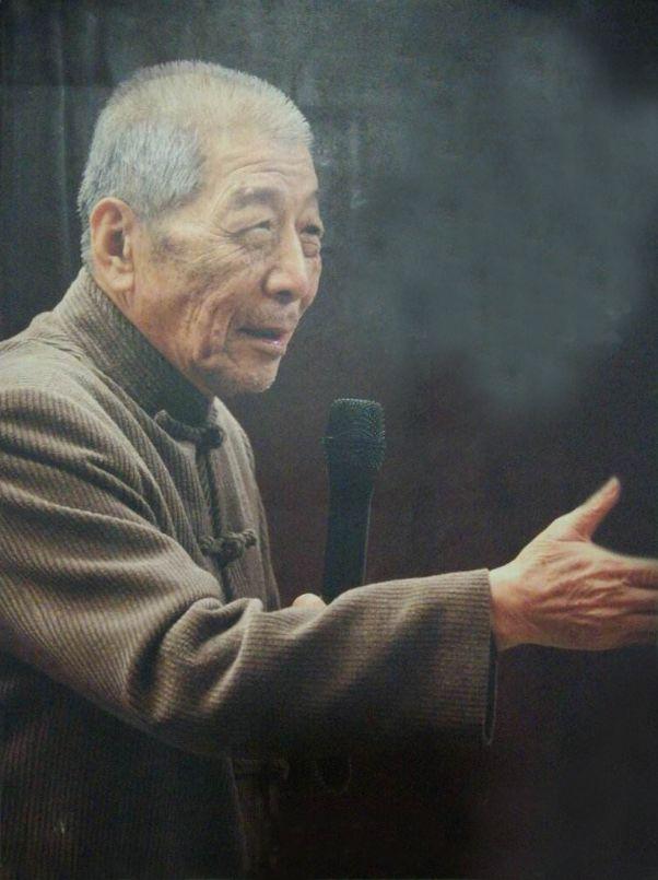 三年疫情回顾，挑战、反思与前行之路
