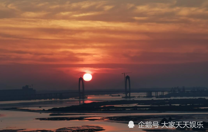 全球疫情消散之际，2021年的曙光希望