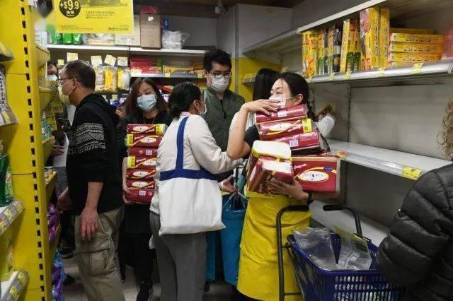 疫情解封曙光来临，探寻解封时刻的来临