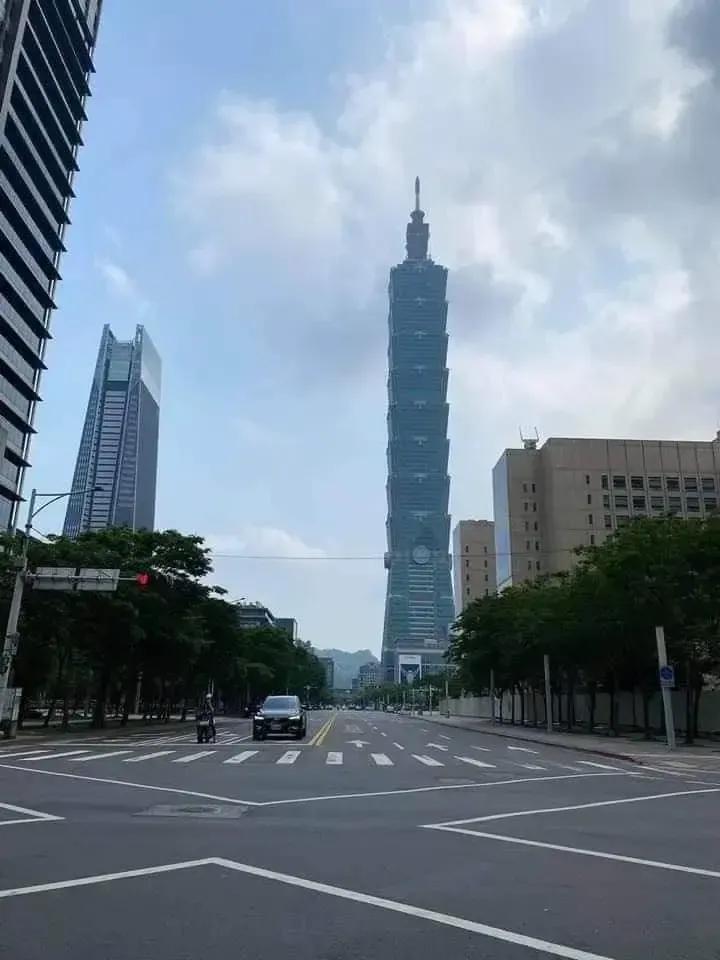 乌鲁木齐疫情最新动态，一线坚定步伐与希望之光闪耀（XXXX年XX月XX日关注乌鲁木齐疫情）