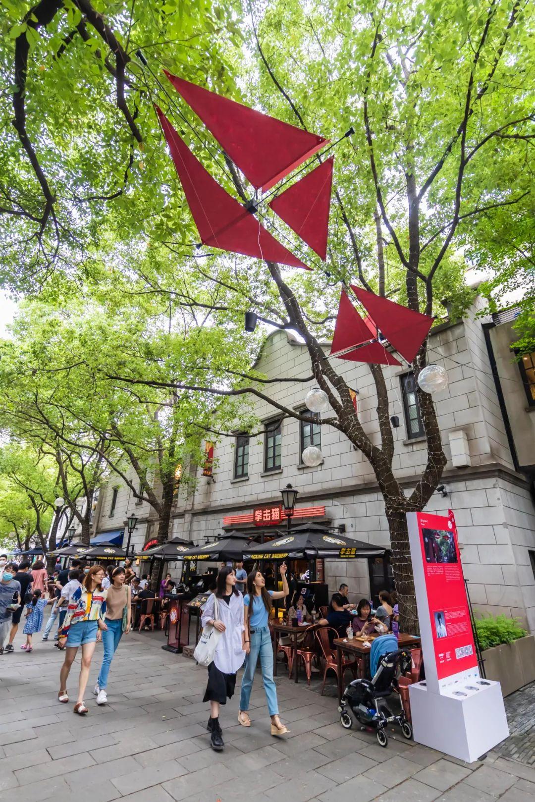 疫情后中国活力重现，19个城市的繁华魅力闪耀不停