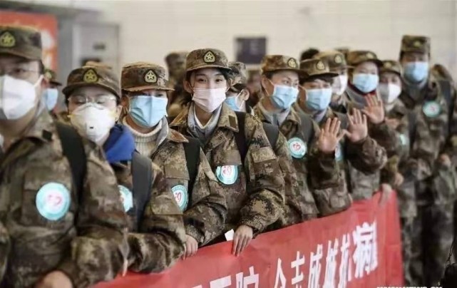 疫情中的白衣勇士，守护生命的无畏战士