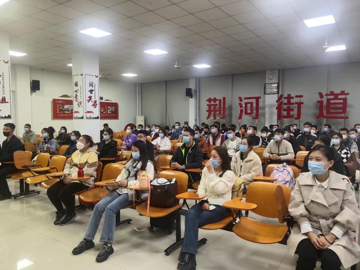 疫情期间感人瞬间回顾，温暖人心的瞬间