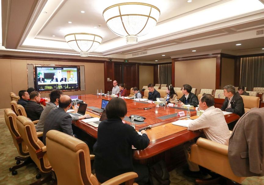 钟南山科学引领抗疫之路，勇敢面对挑战，科学前行