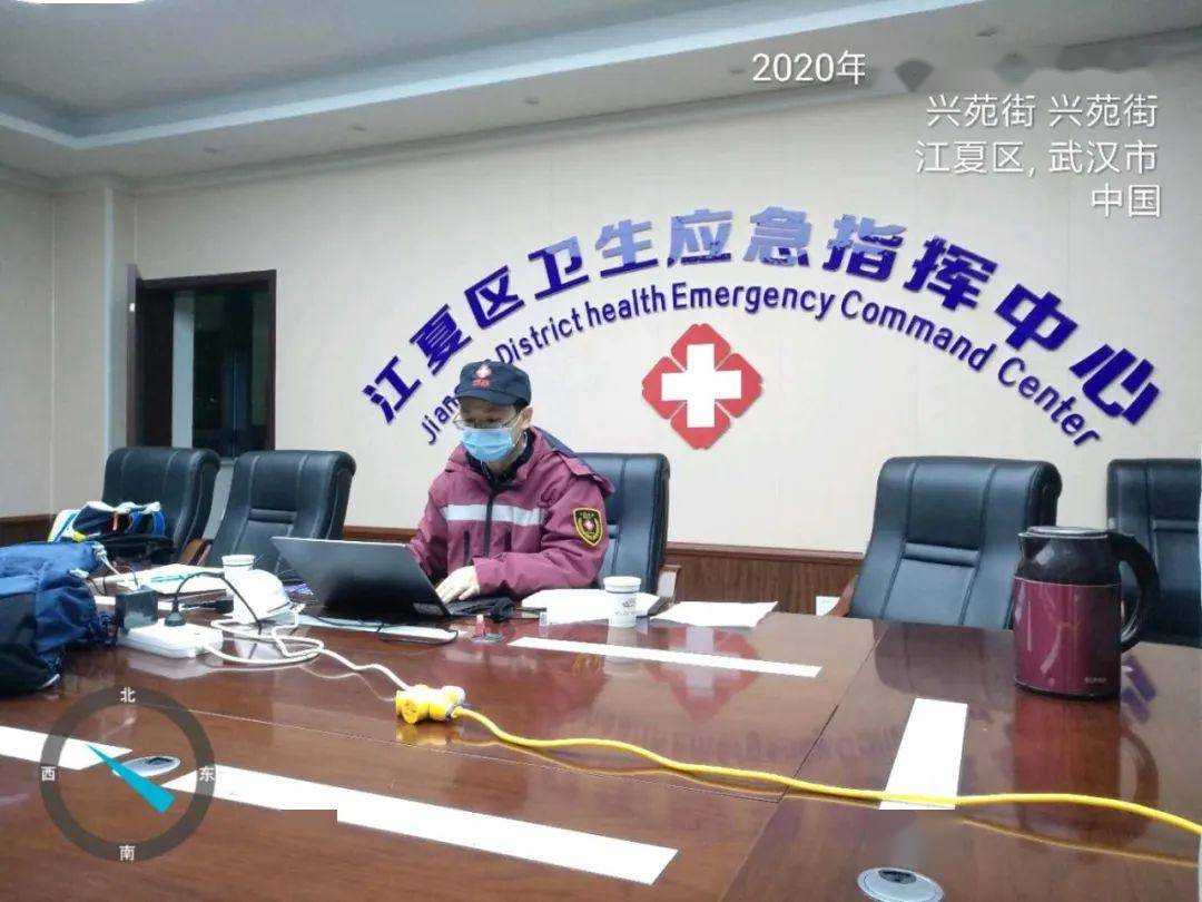 致敬抗疫英雄，医护人员事迹实录，铭记新冠疫情的勇者之路