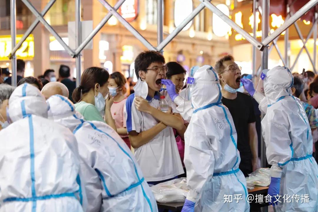 致敬英勇医护人员，共抗疫情显担当