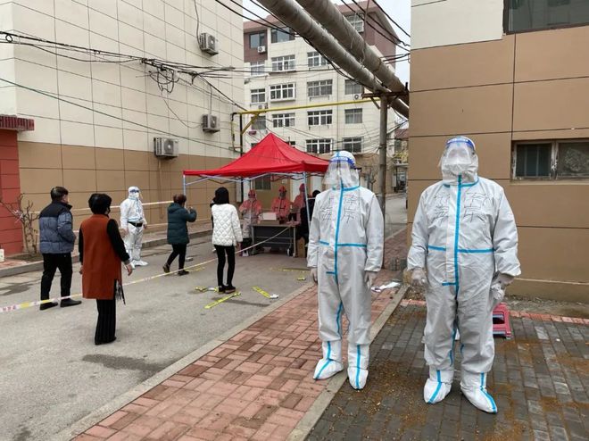 疫情解封后仍需警惕，共筑防线保安全