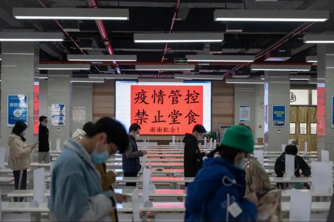 济南堂食暂停应对疫情挑战，挑战与策略