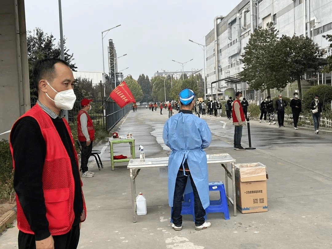郑州富士康疫情挑战，责任与担当的考验