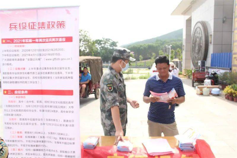 重庆与广州，疫情下的城市挑战与应对策略