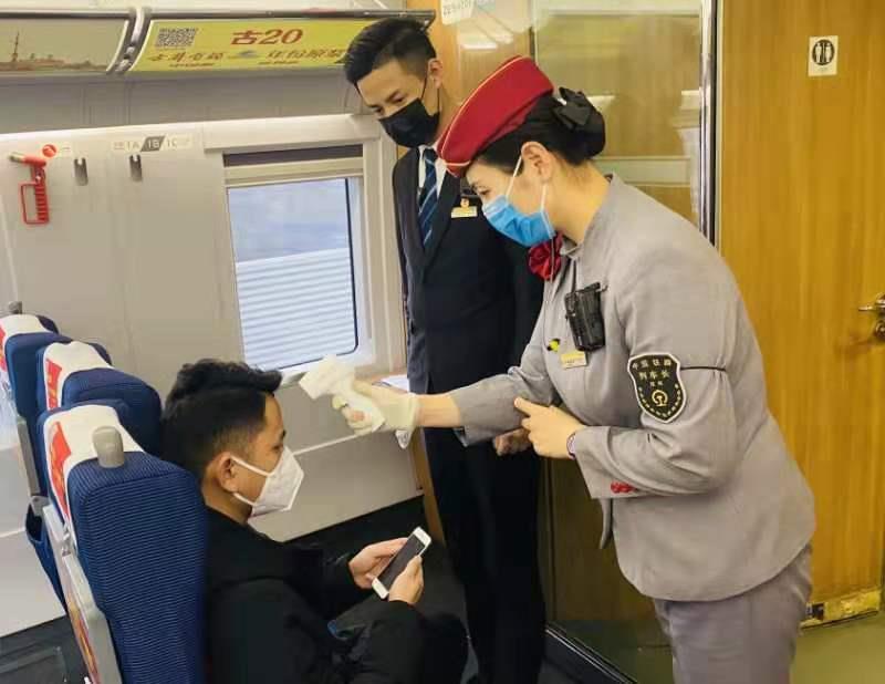 郑州与上海的疫情挑战，城市间的协同抗击与应对策略