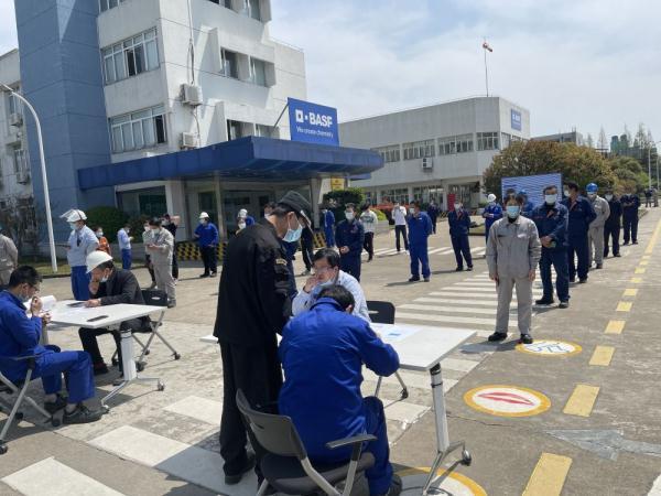 上海新疫情挑战及应对策略