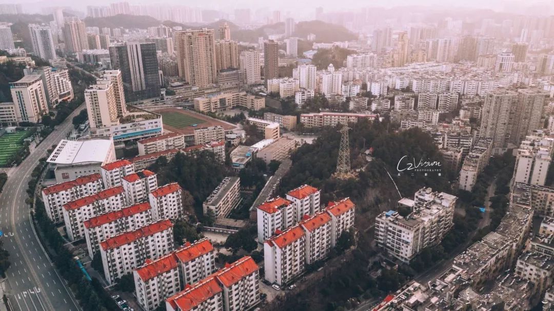 长沙与上海，疫情下的城市抗疫纪实