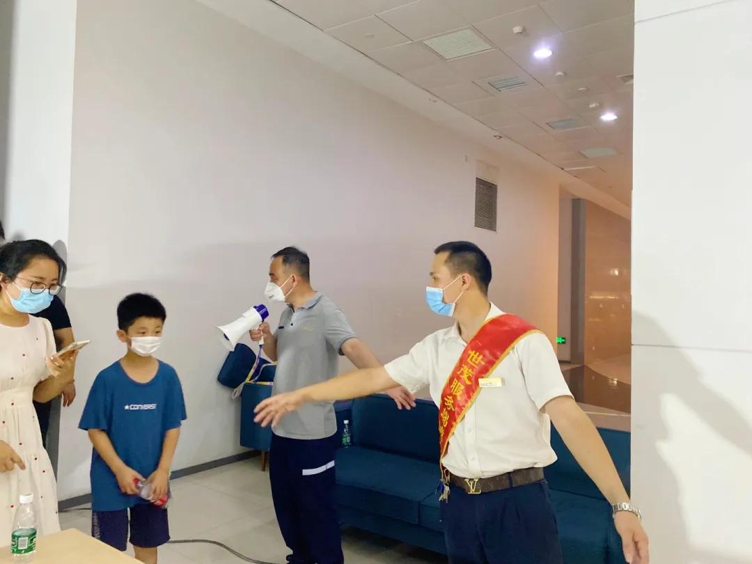 南京与广州疫情对比，城市应对与防控策略分析探讨