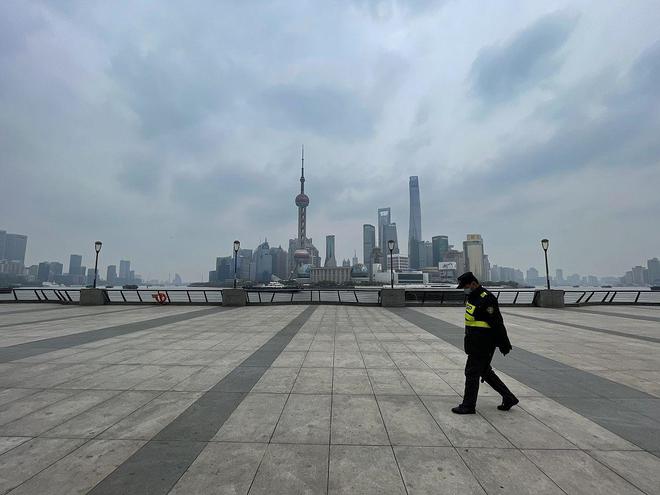 上海疫情防控解除，希望曙光照亮恢复之路