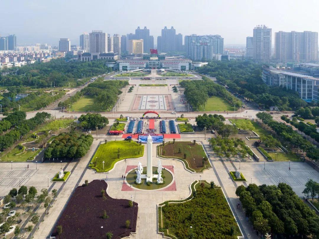 广西壮族自治区的首府是哪个城市？