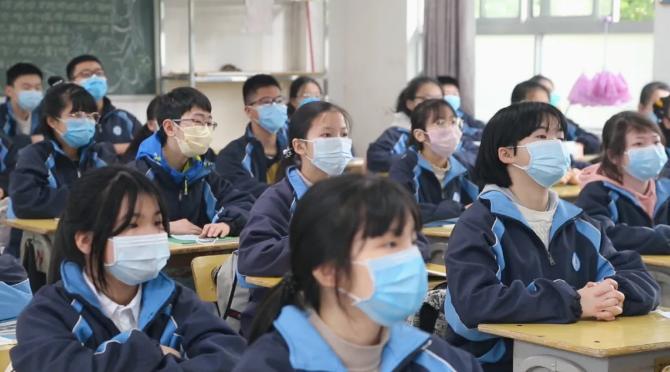 长沙机场进京航班调减通知发布，背景、影响与应对措施解析