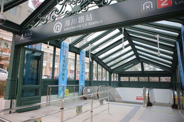 广州地铁佩戴口罩，防疫常态下的出行安全与公众责任