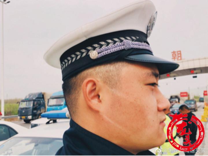 哈尔滨地铁创新升级，戴口罩刷脸乘车引领智慧出行新时代