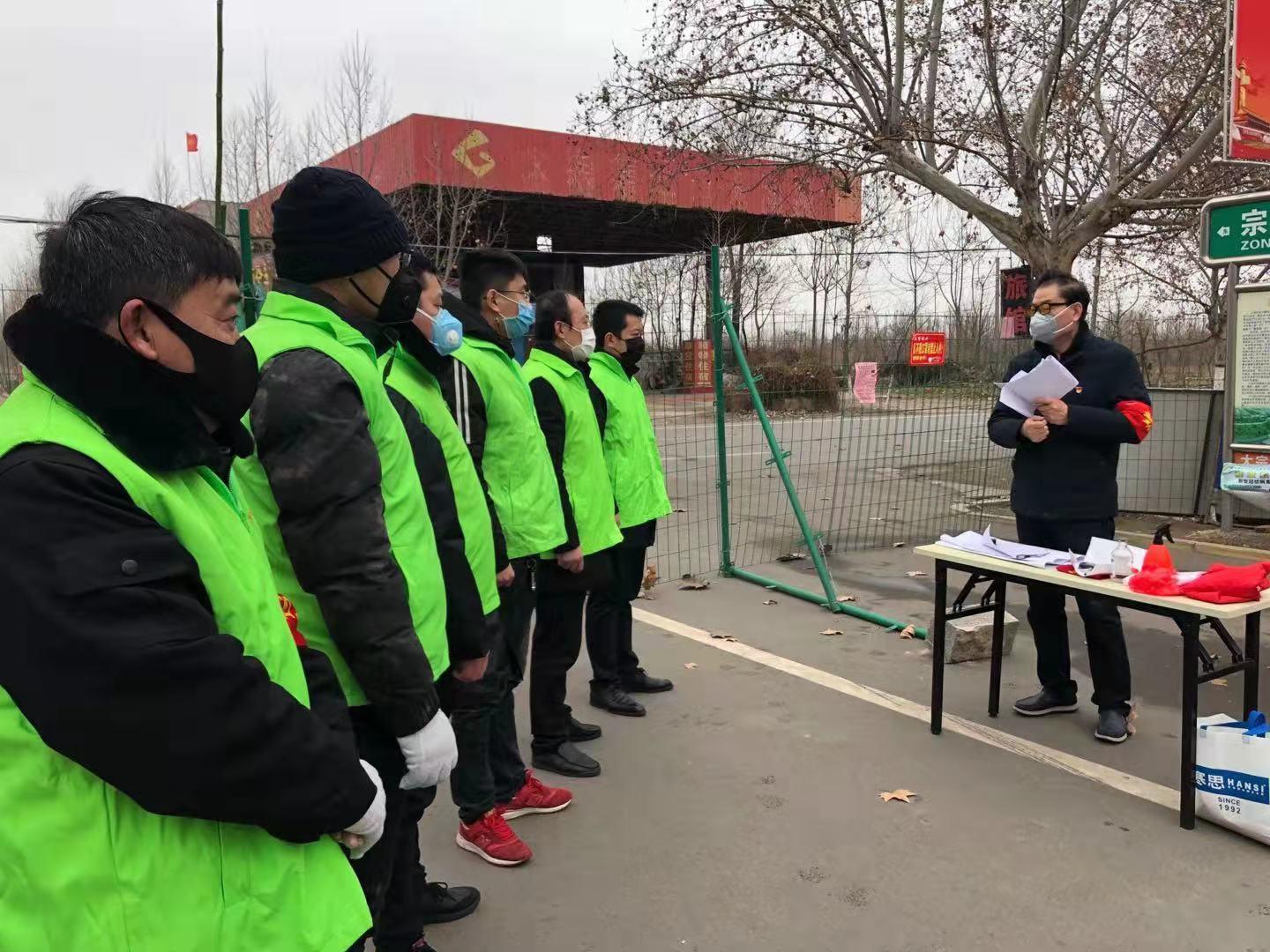 硬核喊话背后的温度与力量—河南省村书记疫情喊话视频走红启示录