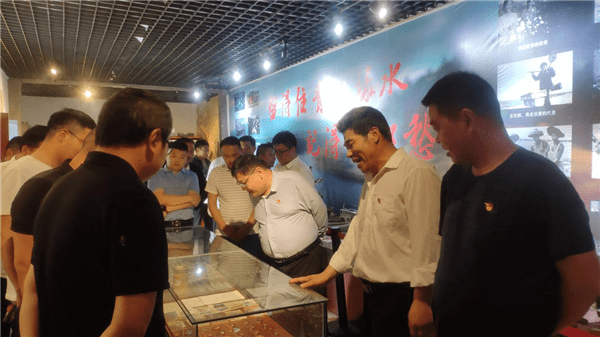 顺义河南村书记涉嫌违纪被查，基层治理再敲警钟