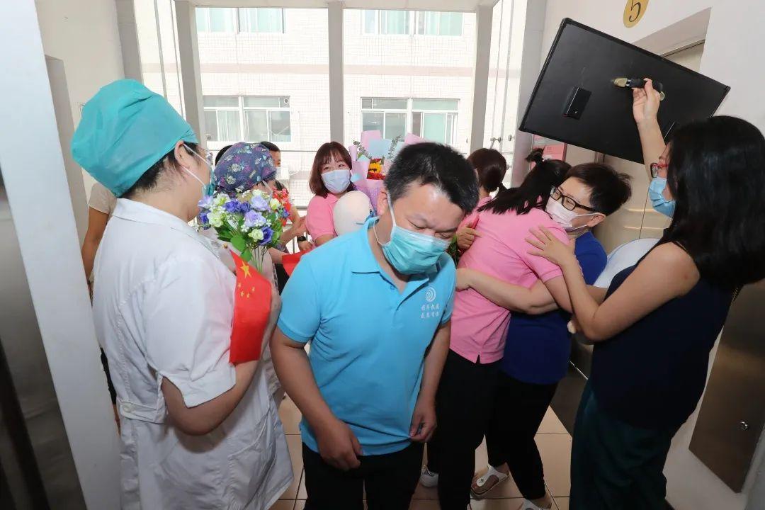 北京与上海抗疫对比，为何北京表现不如上海？