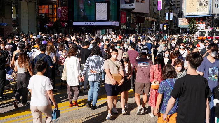 香港疫情通关今日最新消息，全面恢复通关在即，市民需注意这些事项