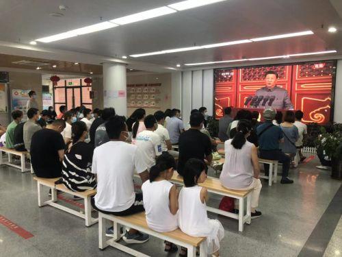北京与合肥，中国疫苗研发与接种的双城记