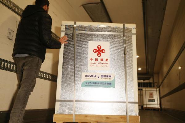 打得北京疫苗，科学、信任与全球抗疫的中国贡献