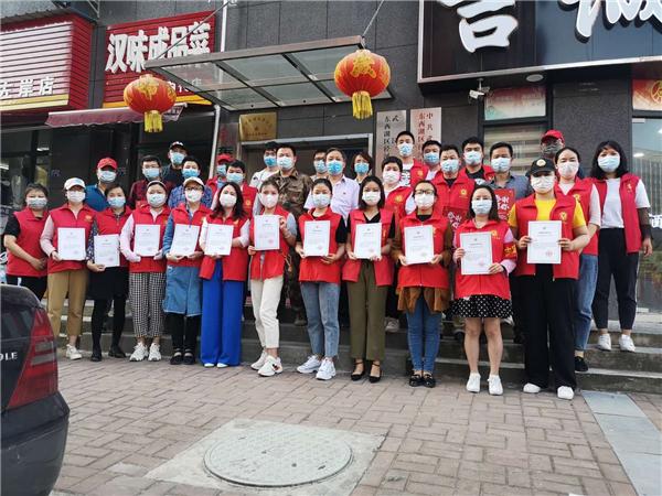 武汉疫情封闭管理，一座城市的坚韧与担当