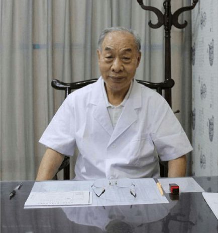 【天津中医医生,天津中医医生张春敬简介图片】