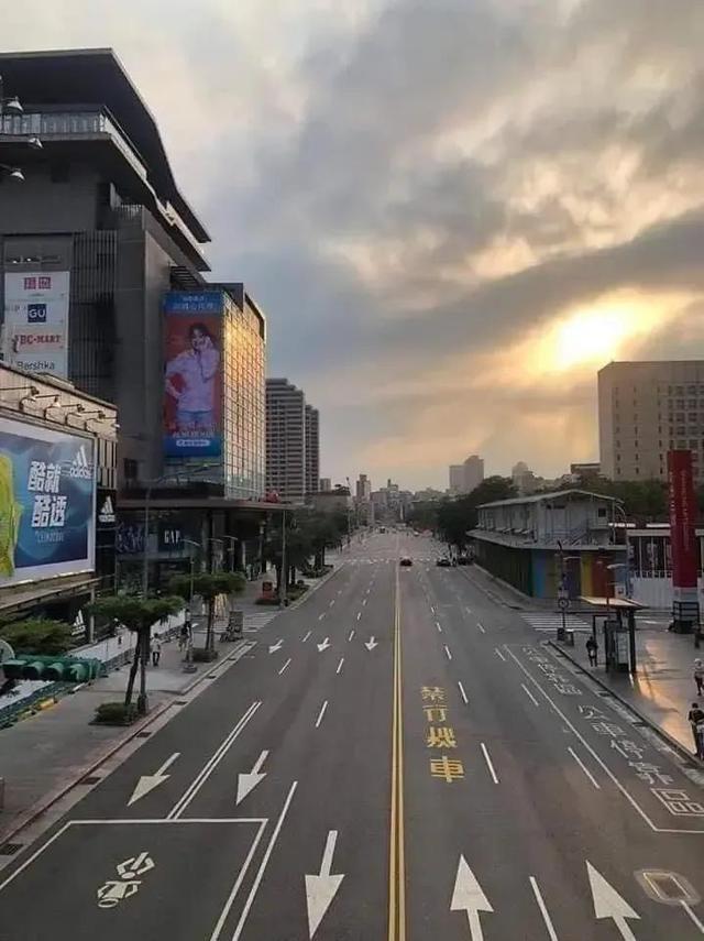 【疫情重庆封城时间长春封城了吗,疫情重庆封城时间长春封城了吗今天】