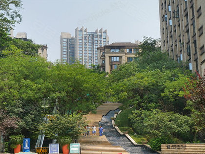 重庆龙湖源著附近美食（重庆龙湖源著南区户型图）